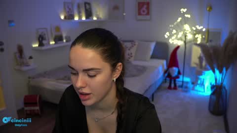 Naomi online show from 12/21/24, 11:45