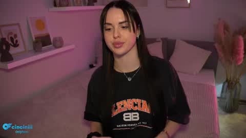 Naomi online show from 02/19/25, 07:48