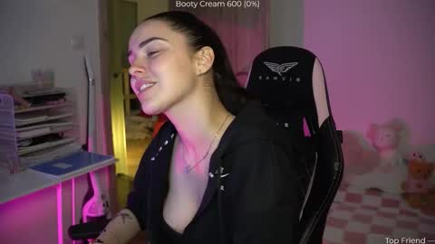 Naomi online show from 01/08/26, 07:38