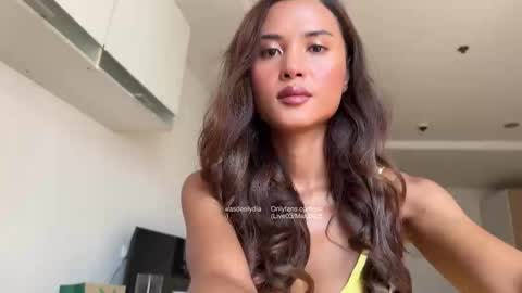 Lydia online show from 03/03/26, 03:23