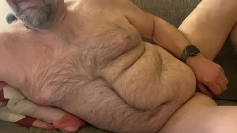 Snapshot of saxbobear chatting on 03/13/26, 05:36 SaxBoBear online show from 03/13/26, 05:36