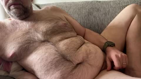 Snapshot of saxbobear chatting on 04/02/26, 10:57 SaxBoBear online show from 04/02/26, 10:57