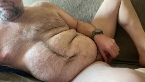 Snapshot of saxbobear chatting on 04/21/26, 02:34 SaxBoBear online show from 04/21/26, 02:34