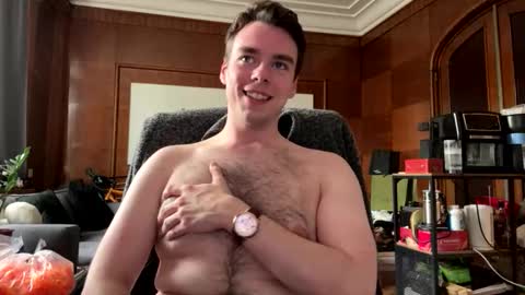 Saxton online show from 09/10/25, 01:11