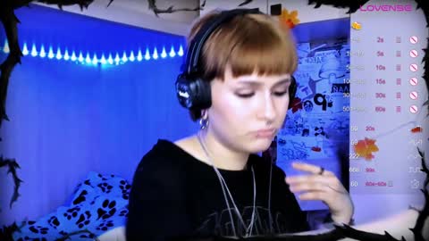 pronoun she. name Mary. age 21. online show from 12/16/24, 02:15