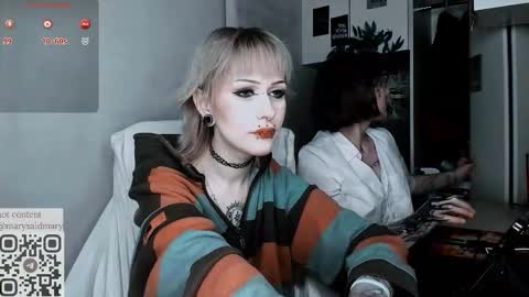 pronoun she. name Mary. age 21. online show from 09/15/25, 02:33