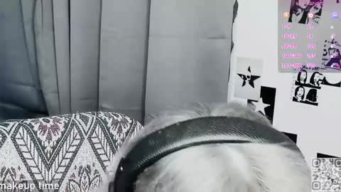 Snapshot of say_mary chatting on 04/12/26, 06:02 pronoun she. name Mary. age 21. online show from 04/12/26, 06:02