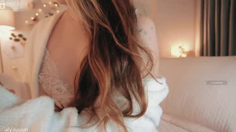 Snapshot of sayalythea chatting on 04/15/26, 04:14 Alyson or just Aly online show from 04/15/26, 04:14