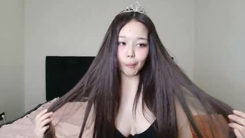 Snapshot of sayanimo chatting on 04/18/26, 01:15 Saya online show from 04/18/26, 01:15