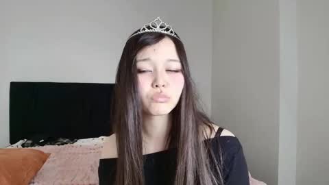 Snapshot of sayanimo chatting on 04/18/26, 07:07 Saya online show from 04/18/26, 07:07