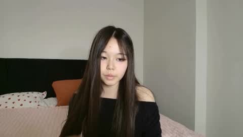 Snapshot of sayanimo chatting on 04/26/26, 01:42 Saya online show from 04/26/26, 01:42