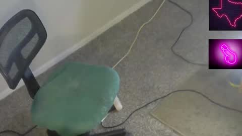 Snapshot of sayhicaitcd chatting on 12/19/25, 07:48 Cait or Caitlin online show from 12/19/25, 07:48