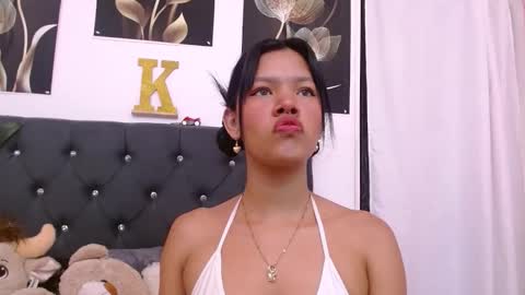 Snapshot of saykimmy chatting on 04/28/26, 03:00 saykimmy online show from 04/28/26, 03:00