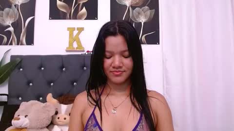 Snapshot of saykimmy chatting on 04/30/26, 03:02 saykimmy online show from 04/30/26, 03:02