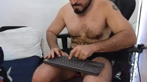 Snapshot of sbastone_muscle chatting on 02/11/26, 03:17 sebastian muscleman daddy the better latin lover online show from 02/11/26, 03:17