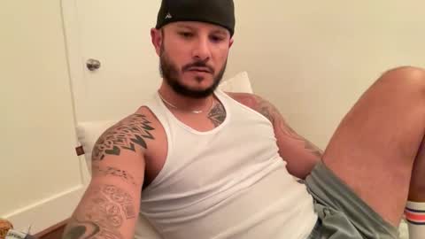 Snapshot of sbm84 chatting on 02/18/26, 05:36 sbm84 online show from 02/18/26, 05:36