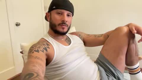 Snapshot of sbm84 chatting on 02/23/26, 03:15 sbm84 online show from 02/23/26, 03:15