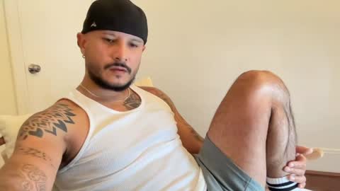 Snapshot of sbm84 chatting on 04/15/26, 03:24 sbm84 online show from 04/15/26, 03:24