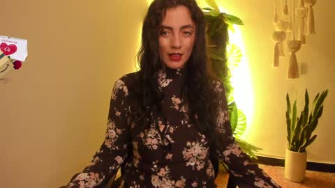 Venus online show from 02/05/25, 01:00