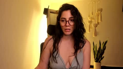 Venus online show from 03/02/25, 04:42