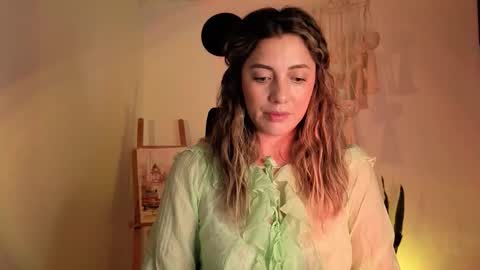 Venus online show from 09/25/25, 06:00