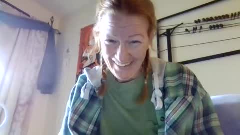 Snapshot of scandlamy chatting on 04/29/26, 06:14 ScandlAmy online show from 04/29/26, 06:14