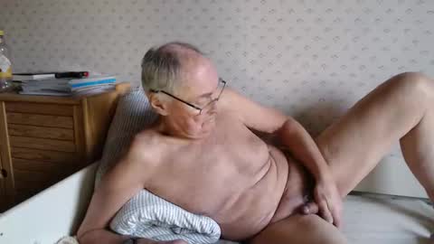 Scand online show from 11/17/25, 02:34