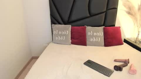 scarbadgirl_ online show from 10/06/25, 03:37