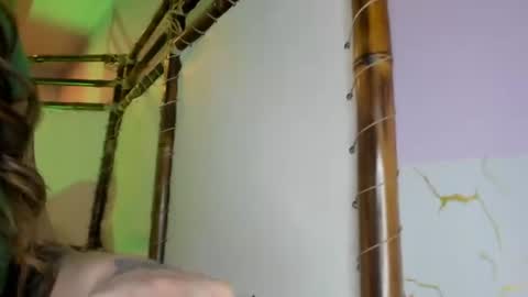 Snapshot of scarbadgirl_ chatting on 06/13/26, 04:10 scarbadgirl_ online show from 06/13/26, 04:10