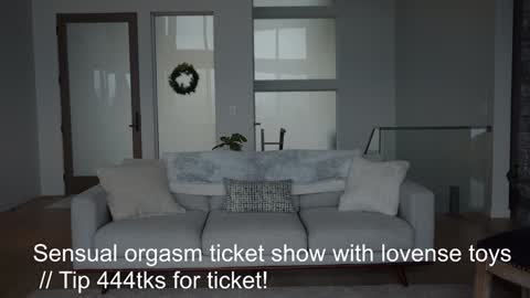 Snapshot of scarlajade chatting on 12/19/24, 11:14 scarlajade online show from 12/19/24, 11:14