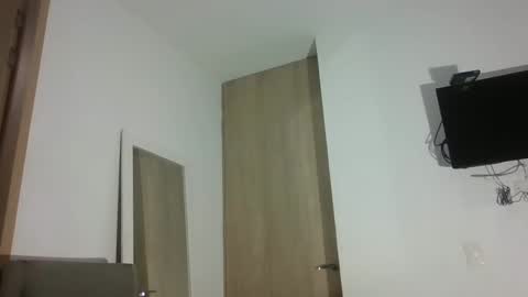 Snapshot of scarle222421 chatting on 01/01/25, 01:04 scarle222421 online show from 01/01/25, 01:04