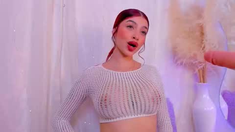 Snapshot of scarleett_jones chatting on 11/15/25, 09:21 scarleett jones online show from 11/15/25, 09:21