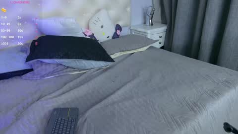 Snapshot of scarleettdoll chatting on 05/27/26, 01:57 scarleettdoll online show from 05/27/26, 01:57