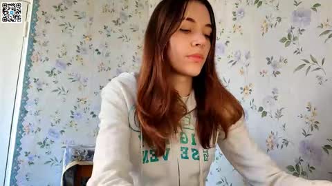 Kira online show from 10/04/25, 08:12