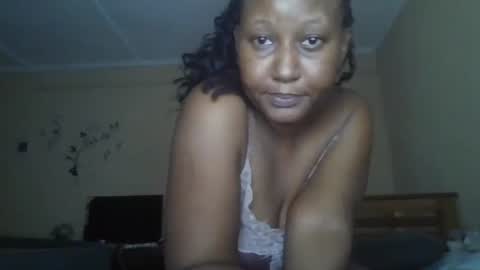 scarlet_25142359 online show from 10/04/25, 09:57