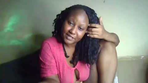 scarlet_25142359 online show from 10/22/25, 12:11