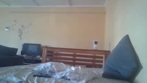 scarlet_25142359 online show from 10/26/25, 02:12