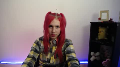 scarlet__flower_ online show from 03/01/26, 11:01