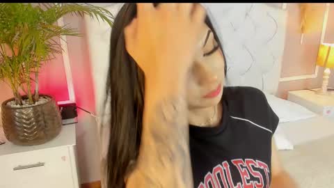 scarlet hill online show from 02/28/25, 02:09