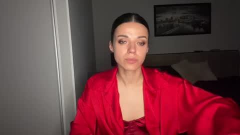 Sophie online show from 06/19/26, 07:56