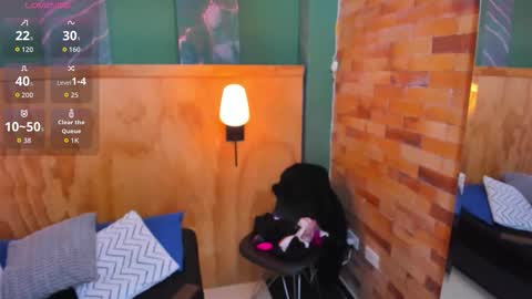 Scarlet Edwars online show from 11/15/25, 12:02