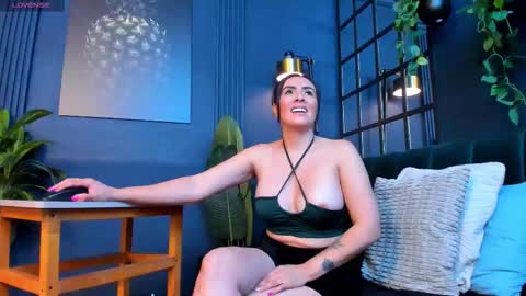 Snapshot of scarlet_edwars chatting on 03/16/26, 04:55 Scarlet Edwars online show from 03/16/26, 04:55