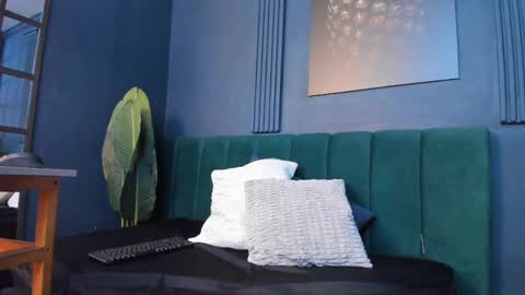 Snapshot of scarlet_edwars chatting on 04/05/26, 12:13 Scarlet Edwars online show from 04/05/26, 12:13