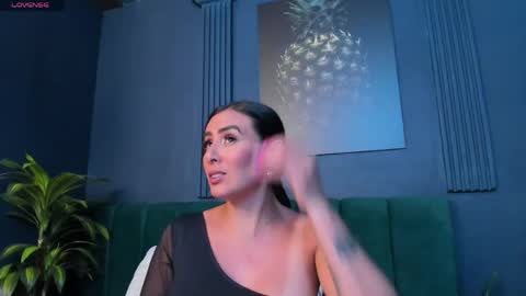 Snapshot of scarlet_edwars chatting on 04/17/26, 06:55 Scarlet Edwars online show from 04/17/26, 06:55