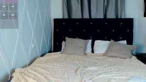 scarlet_enchantress online show from 03/19/26, 09:30