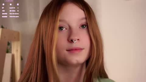 Snapshot of scarlet_fever10 chatting on 10/25/25, 01:07 scarlet_fever10 online show from 10/25/25, 01:07