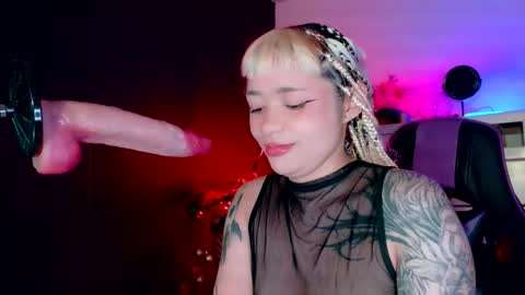 scarlet_gold online show from 01/16/26, 03:43