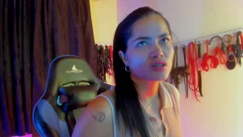 scarlet taylor kennedy online show from 10/07/25, 10:51