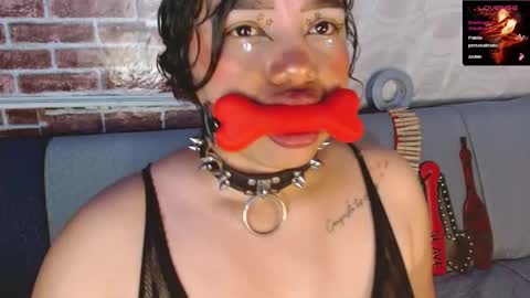 Snapshot of scarlet_queen__ chatting on 03/27/26, 07:35 Scarlet online show from 03/27/26, 07:35