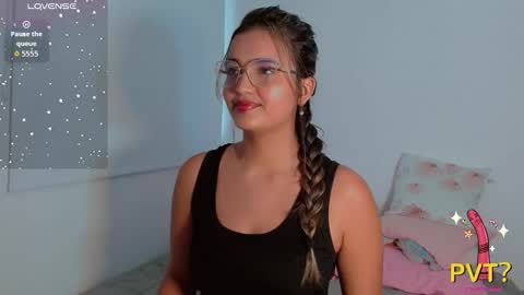 Scarlet  online show from 10/24/25, 08:05